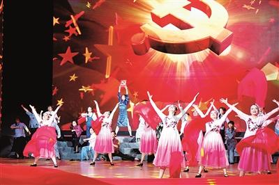 白蛇传奇：三界铭文与仙武帝尊的神秘交汇