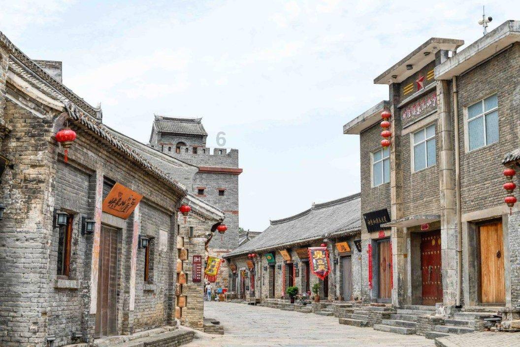 小蓝球向上跳